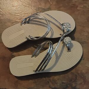 Elegant Silver and Cream Women's Sandals